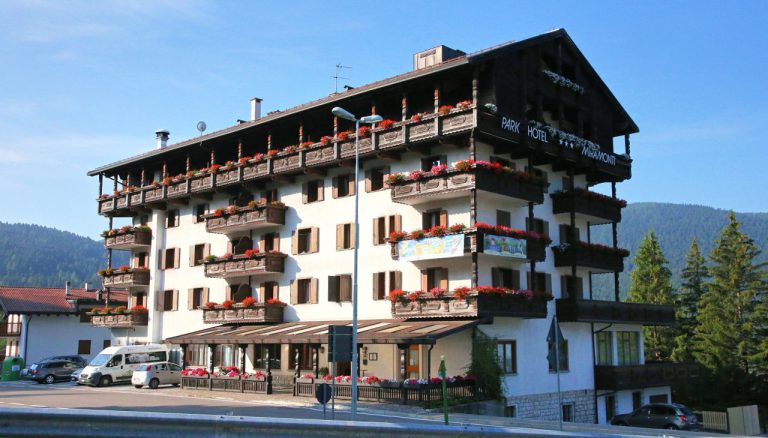 hotel miramonti folgaria esterno